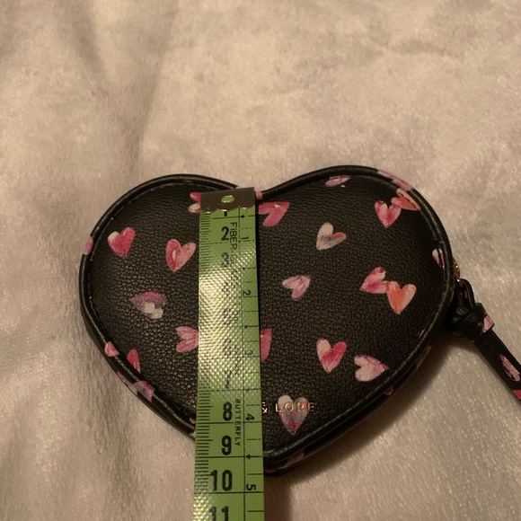 Never used ✨ Love & Lore heart coin purse/card holder - Picture 5 of 5